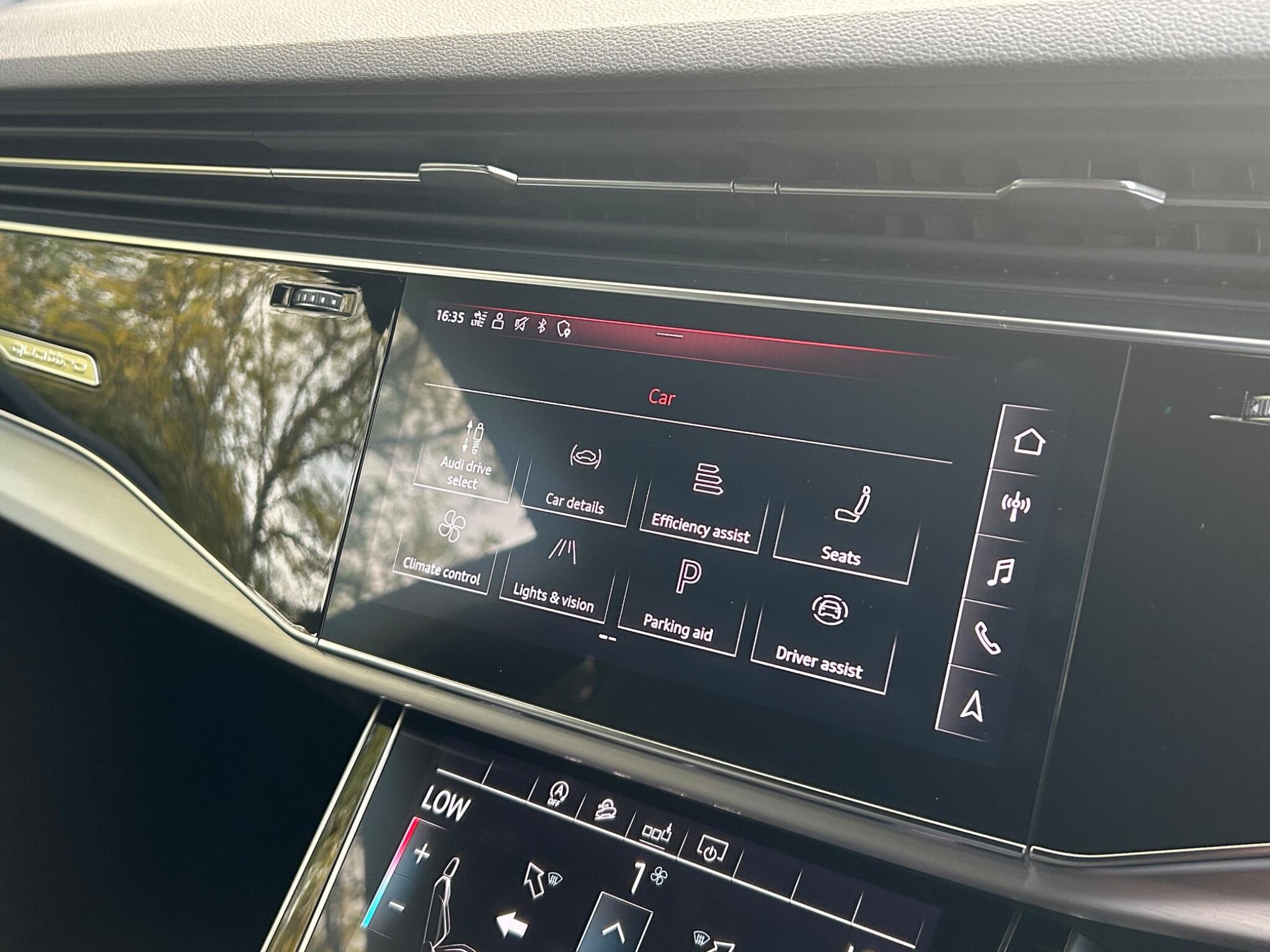 Audi Q8 3.0 TDI V6 50 S line Tiptronic quattro Euro 6 (s/s) 5dr — photo 9