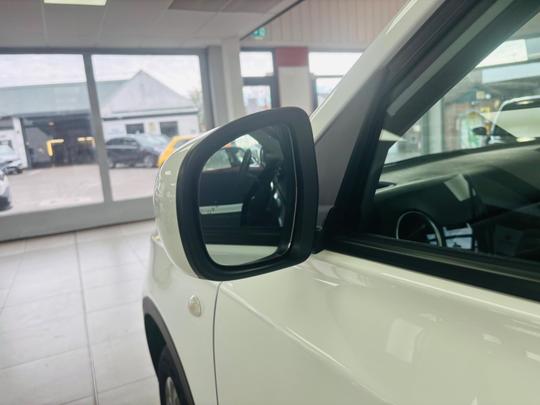 Suzuki Vitara Photo at-62af61ade5434f4ebf5790b3215077a3.jpg