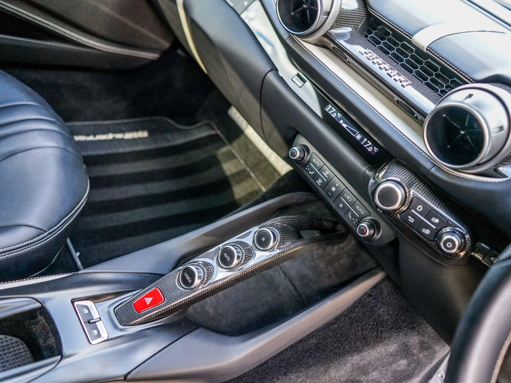 Ferrari 812 Superfast 6.5 V12 F1 DCT Euro 6 (s/s) 2dr — photo 6