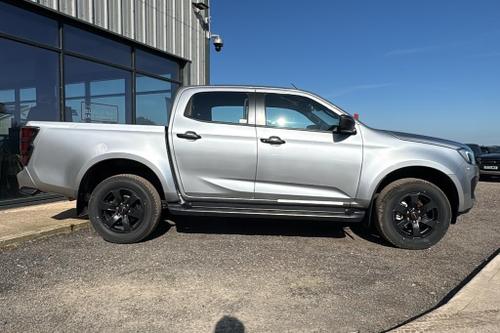 Isuzu D-MAX Photo at-62f8251586e443d8b1541aa7a0872f71.jpg