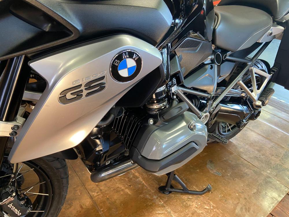 BMW R 1200 GS Photo at-6303350f152e4189b88ed1d1b4ba7329.jpg
