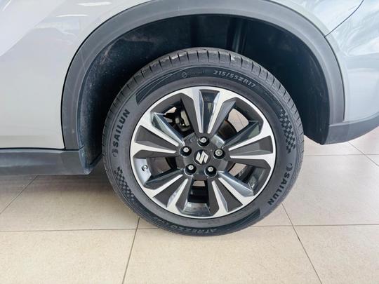 Suzuki Vitara Photo at-6315dae7876546d3af0b4342e8cf9f86.jpg