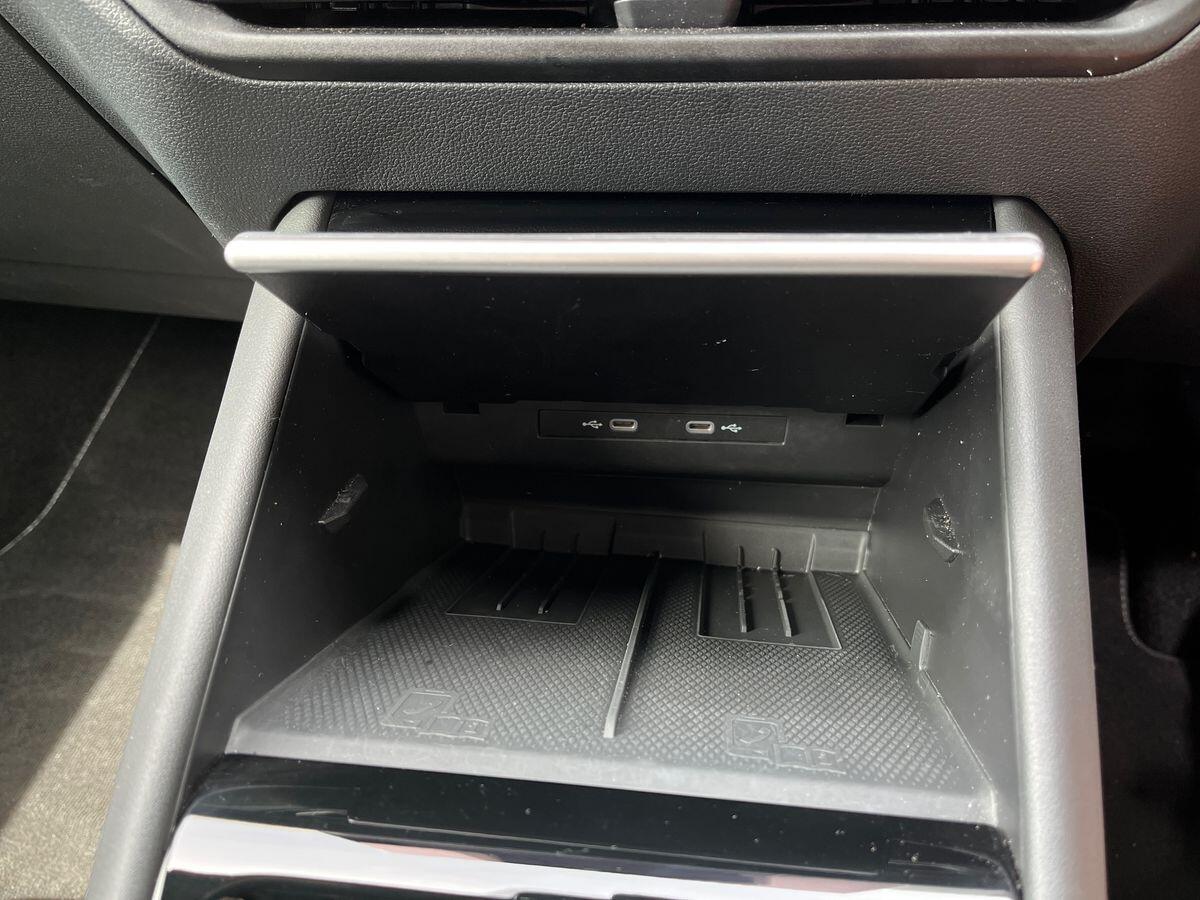 Volkswagen Tiguan Photo at-633c7216780e48d6b11279e9269572cf.jpg