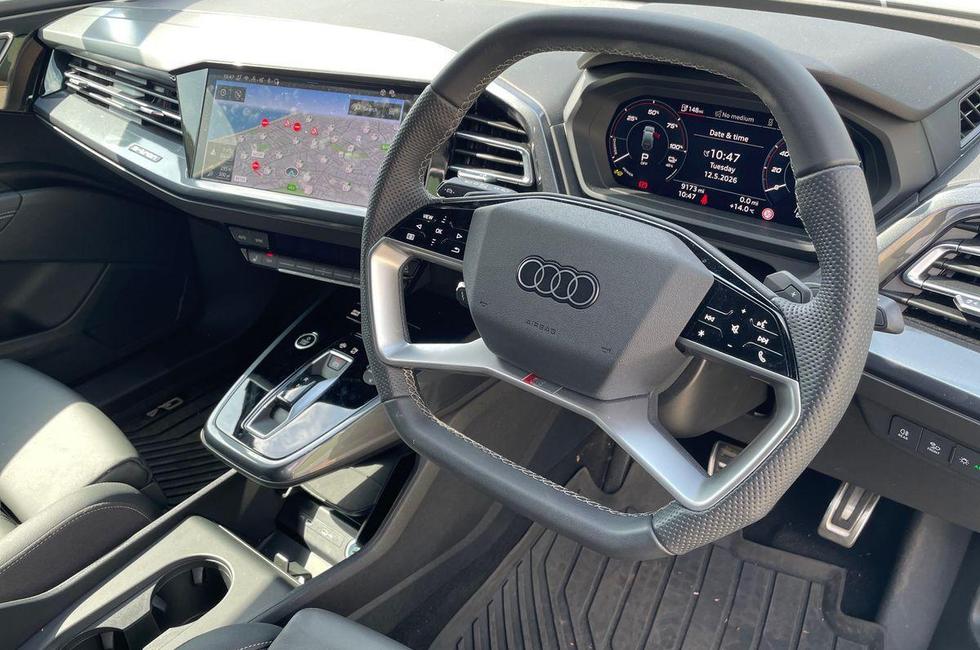Audi Q4 Photo at-635818e63e4e47608632e49e9bef2b7c.jpg