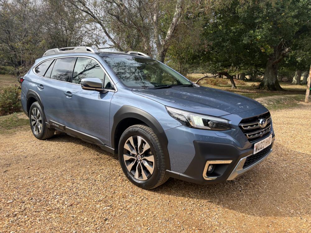Subaru Outback Photo at-6362e04a7f1343ee847bb406e45878ba.jpg
