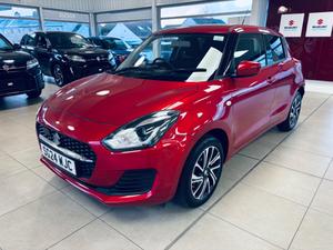 Suzuki Swift Photo 1