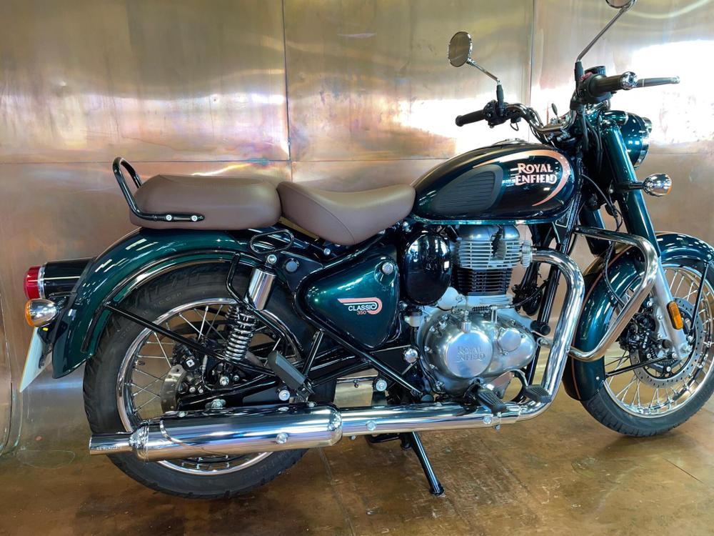Royal Enfield Classic 350 Photo at-6390622a50ec460c8a4959a3b867c141.jpg