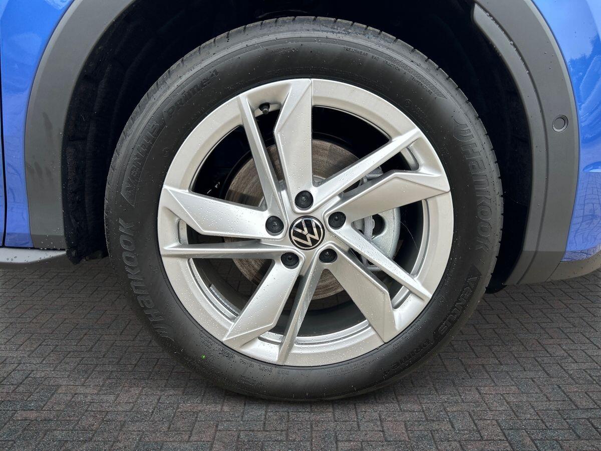 Volkswagen T-Roc Photo at-63db7cdda7e147c5b4eb8ab496afb716.jpg