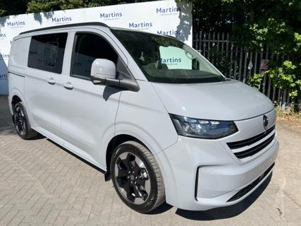 Used ~ Volkswagen Transporter 2.0 TDI T32 Commerce Pro Kombi Auto SWB Euro 6 (s/s) 5dr at Martins Group