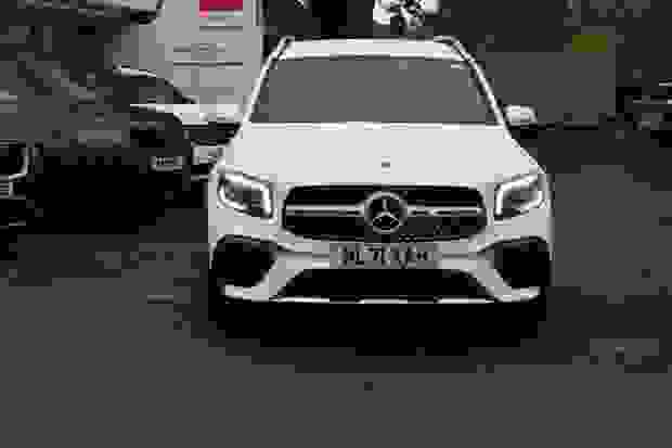 Mercedes-Benz GLB Class Photo at-644c4e8d0411446a803bccb460772126.jpg