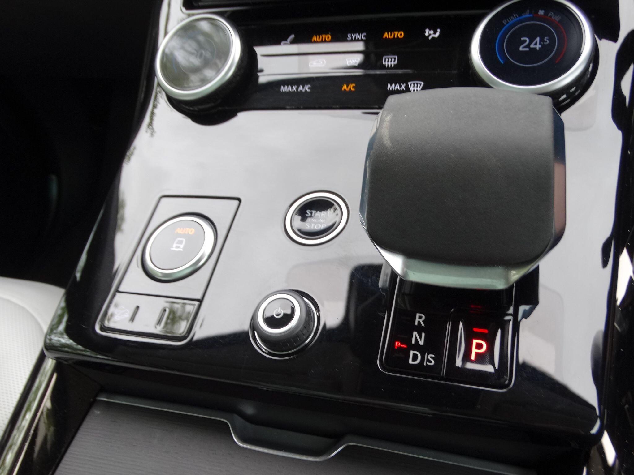 Land Rover Range Rover Sport 3.0 D300 MHEV Autobiography Auto 4WD Euro 6 (s/s) 5dr — photo 31