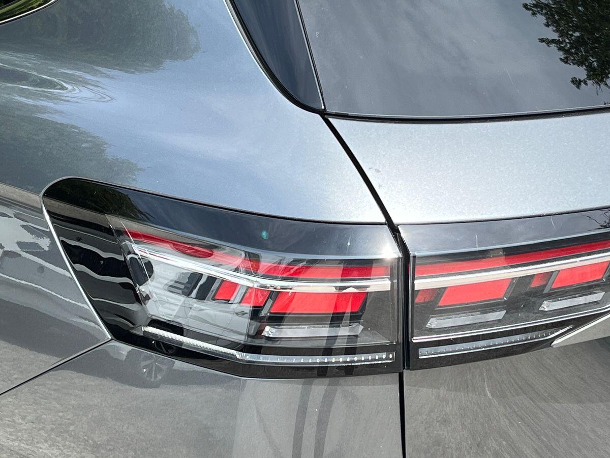 Volkswagen Passat Photo at-646b865b7c7c487db8020d6032912e1e.jpg