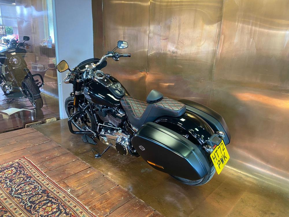 Harley-Davidson Softail Photo at-64972f7b2adf4b5aa4676275879e1723.jpg