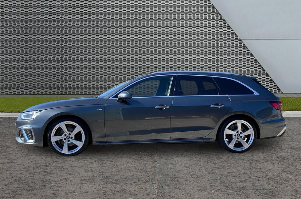 Audi A4 Avant Photo at-64df16f250ed42f5b44ea4084e74060d.jpg