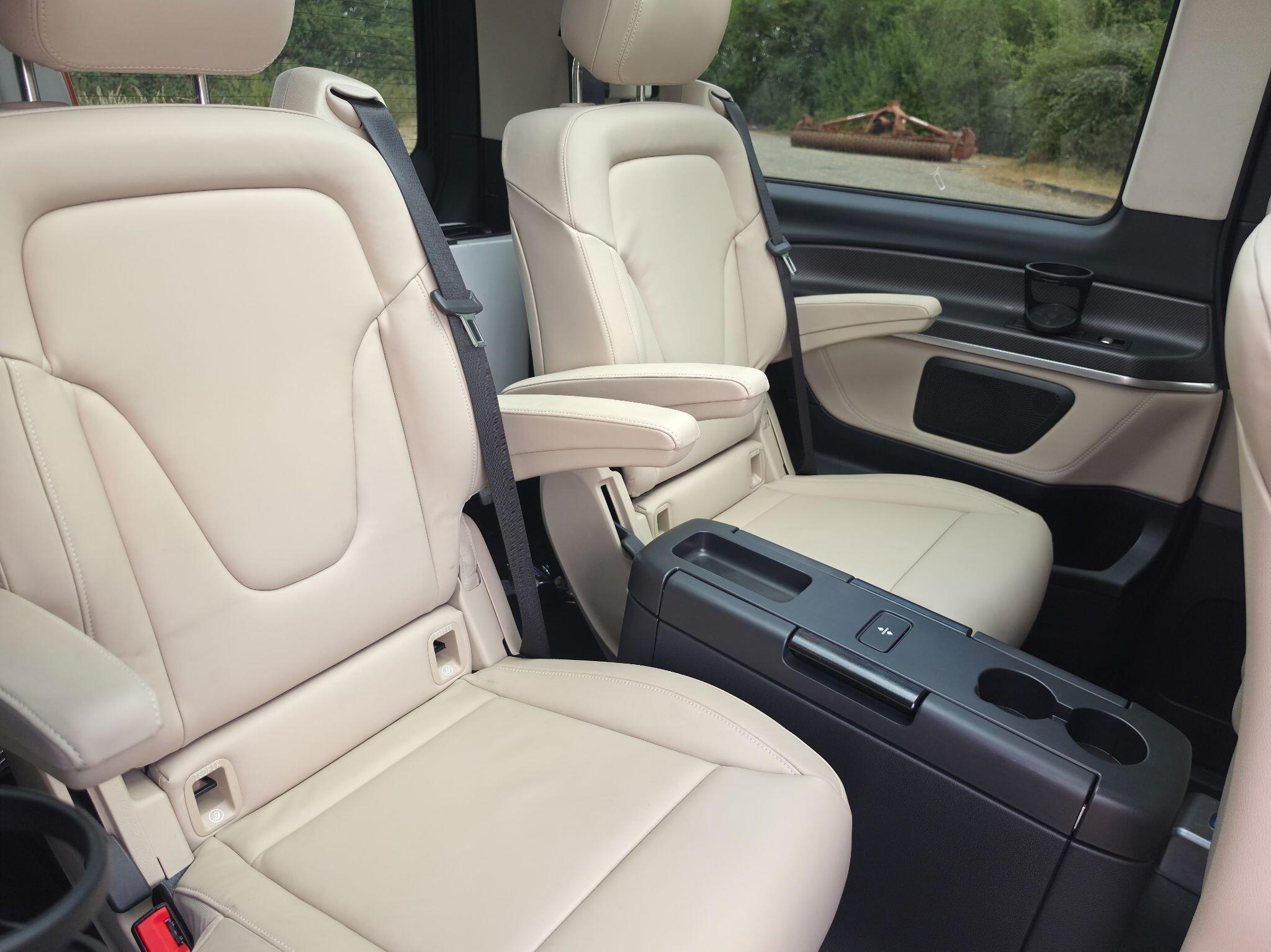 Mercedes-Benz V Class 2.2 V250d AMG Line G-Tronic+ Euro 6 (s/s) 5dr 8 Seat LWB — photo 18