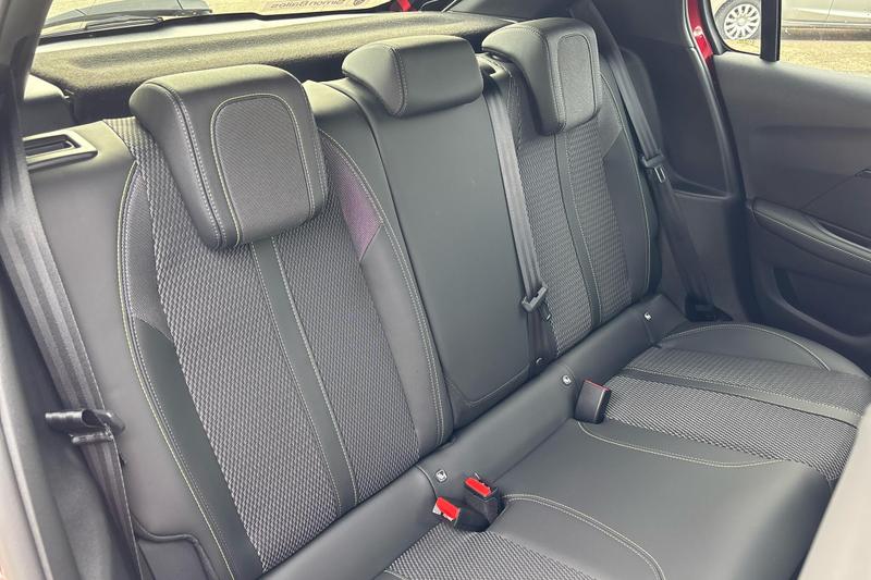 Used Peugeot 208 NV24HDO 23