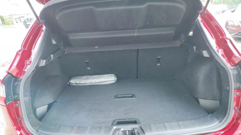 Used Nissan Qashqai PE69UXB 10