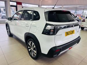 Suzuki S-Cross Photo 4