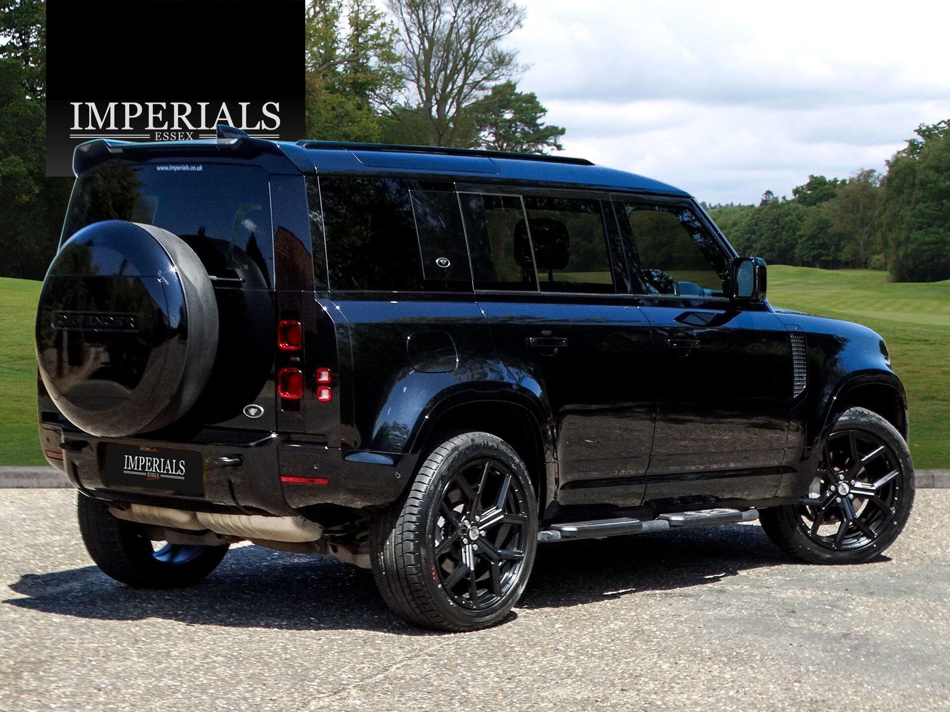 Land Rover Defender 110 3.0 D300 MHEV X-Dynamic HSE Auto 4WD Euro 6 (s/s) 5dr — photo 4