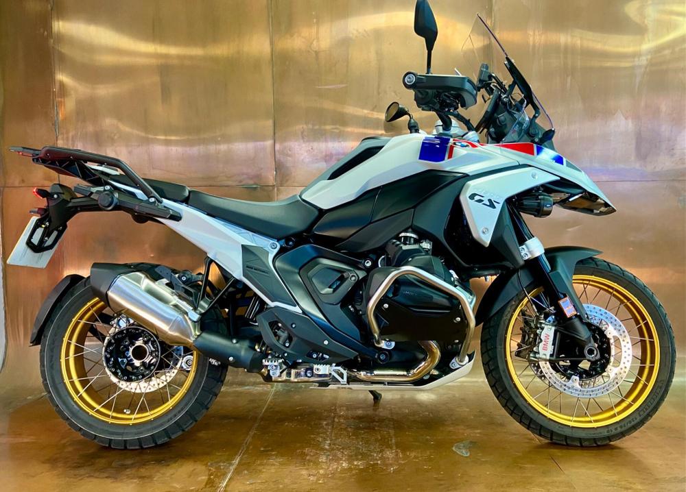 BMW R 1300 GS Photo at-6555e90bc55d45edb451de216c8f8bc5.jpg