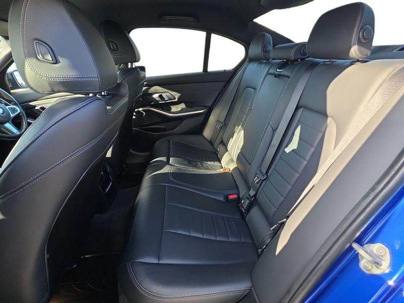 Used BMW 3 Series HT21YPN 18