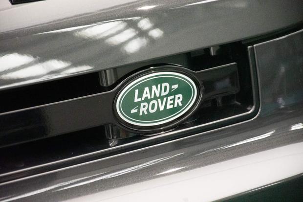 Land Rover DEFENDER Photo at-65a55dd8162b45b18b0f7e047f035ae2.jpg