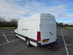 Mercedes-Benz Sprinter Photo 4