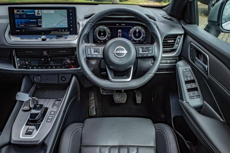 Used Nissan Qashqai OE25LXG 28