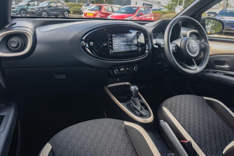 Used Toyota Aygo X WU73OPP 6