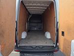 Mercedes-Benz Sprinter Photo 18