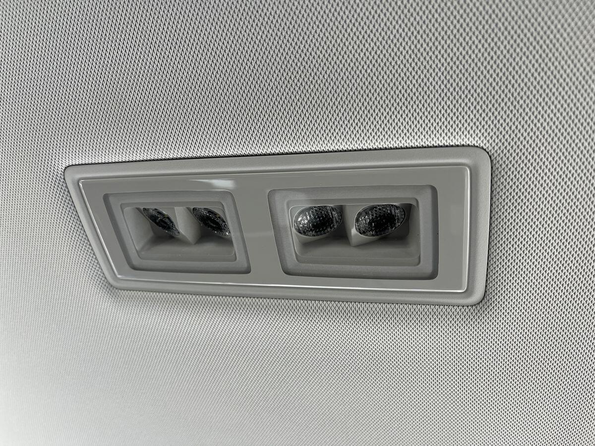 Volkswagen Tiguan Photo at-666ef3dd64594824a296699512e59865.jpg