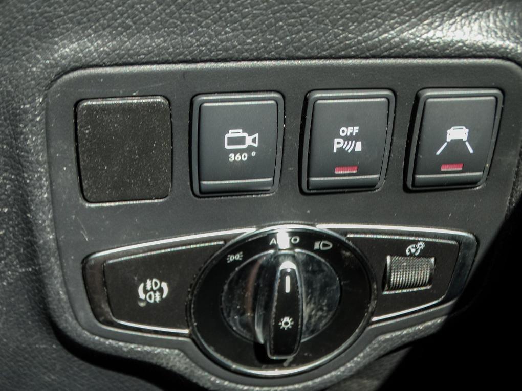Used Mercedes-Benz X Class BF68EPX 21