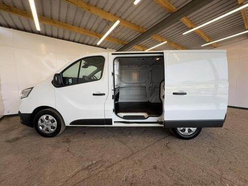 Renault TRAFIC Photo at-668b1ecdc8ba4965950f69f2738efb01.jpg