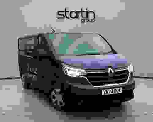Renault Trafic 2.0 dCi Blue 30 Business LWB Euro 6 (s/s) 5dr Grey at Startin Group