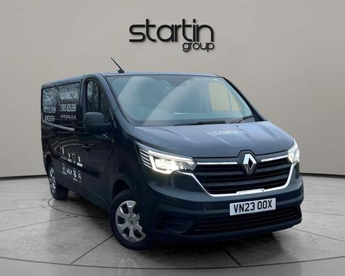 Renault Trafic 2.0 dCi Blue 30 Business LWB Euro 6 (s/s) 5dr at Startin Group