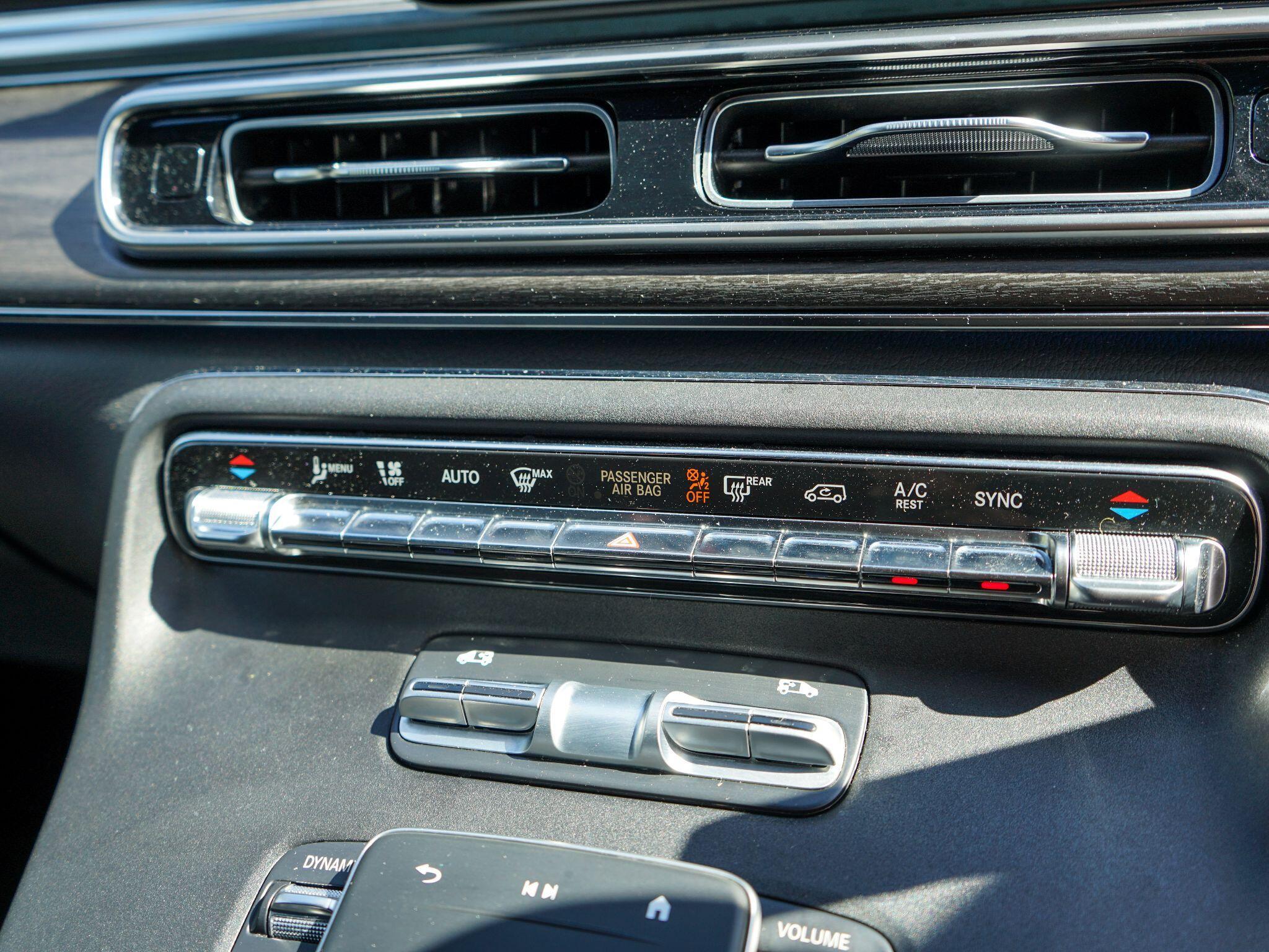 Mercedes-Benz V Class 2.0 V300d Premium G-Tronic+ Euro 6 (s/s) 5dr (8 Seat Extra Long) — photo 30