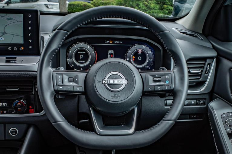 Used Nissan Qashqai OW74VTA 26