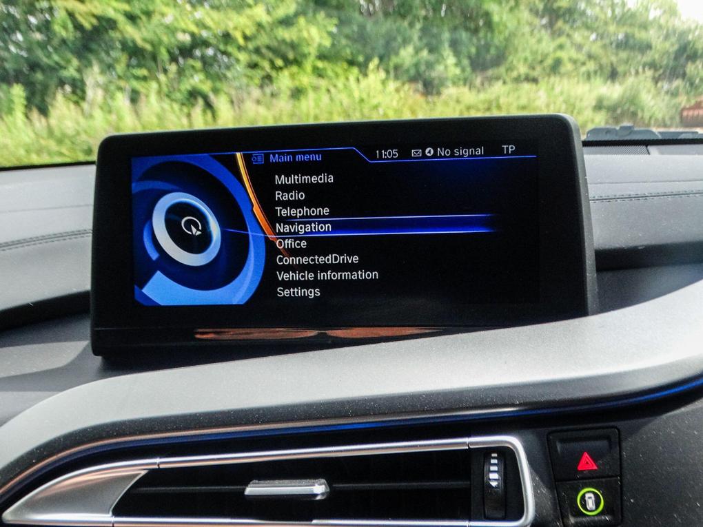 Used BMW i8 WF68XSP 26