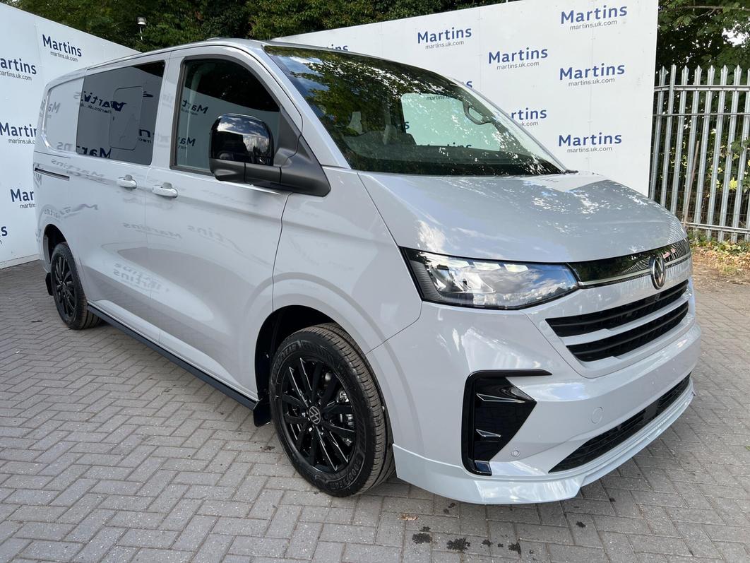 Volkswagen Transporter 2.0 TDI T32 Commerce Pro S Kombi Auto SWB Euro 6 (s/s) 5dr