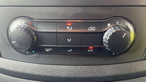 Mercedes-Benz Vito Photo at-6765d2acd95e4416b9aa2105c2d01c7c.jpg