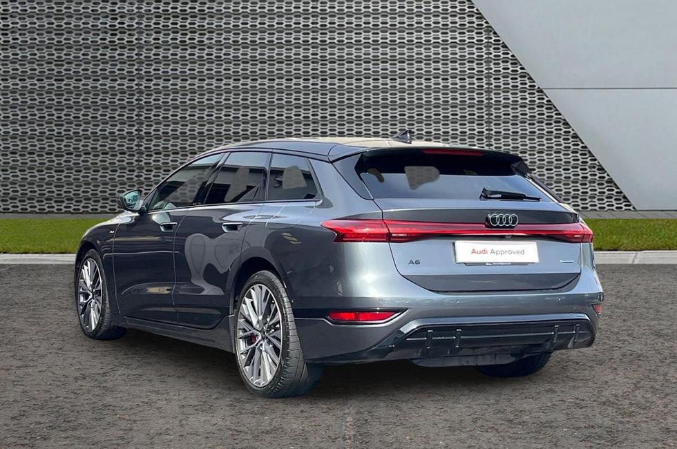 Audi A6 e-tron Avant Photo at-676d9e3e12a5451aa39393fdb011f53a.jpg