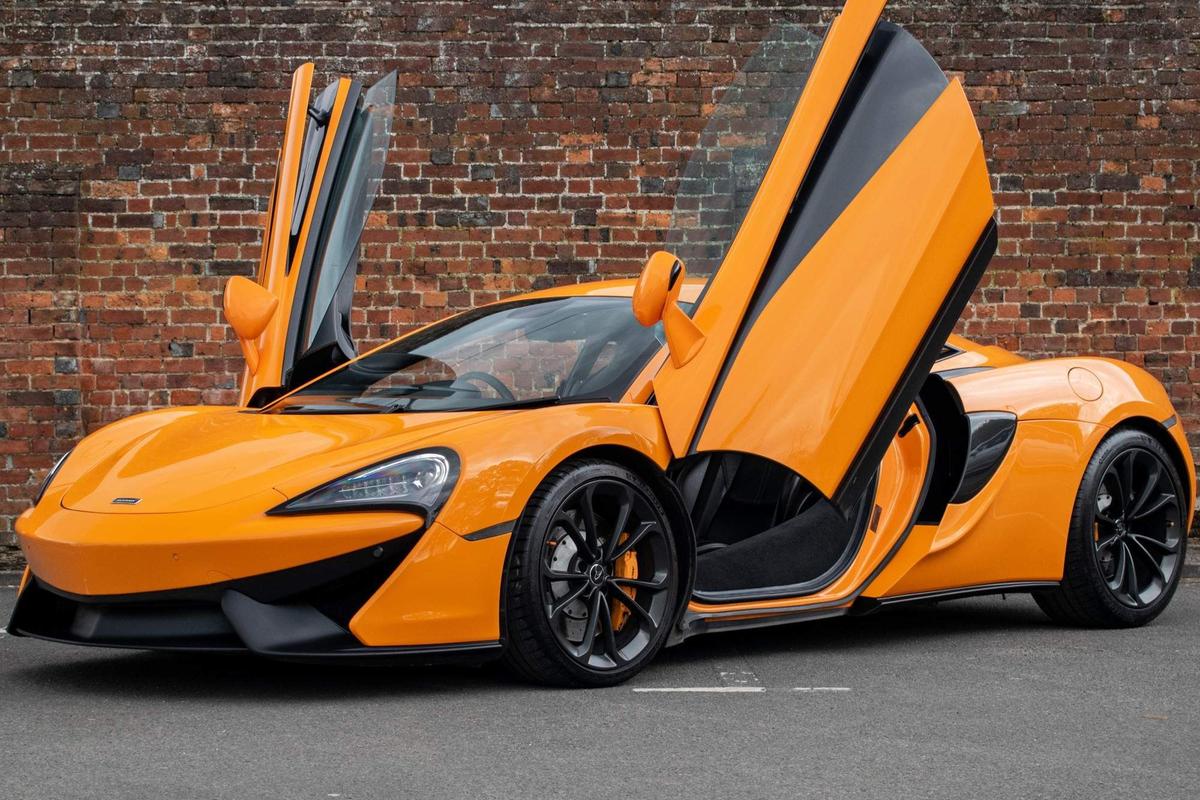 Used 2017 McLaren 540C 3.8T V8 SSG Euro 6 2dr £82,995 24,700 miles ...