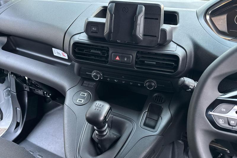 Used Peugeot Partner 202512188681697 12