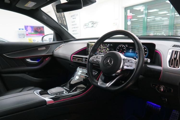 Used Mercedes-Benz EQC LM72XNH 10