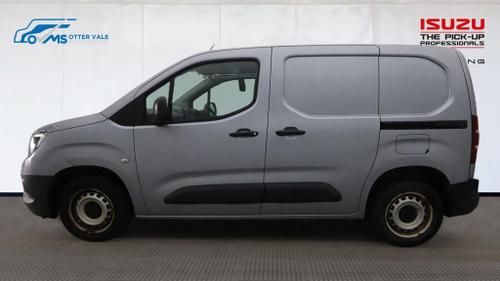 Vauxhall COMBO Photo at-68201a77fe2b4a08bc6823a471722b47.jpg