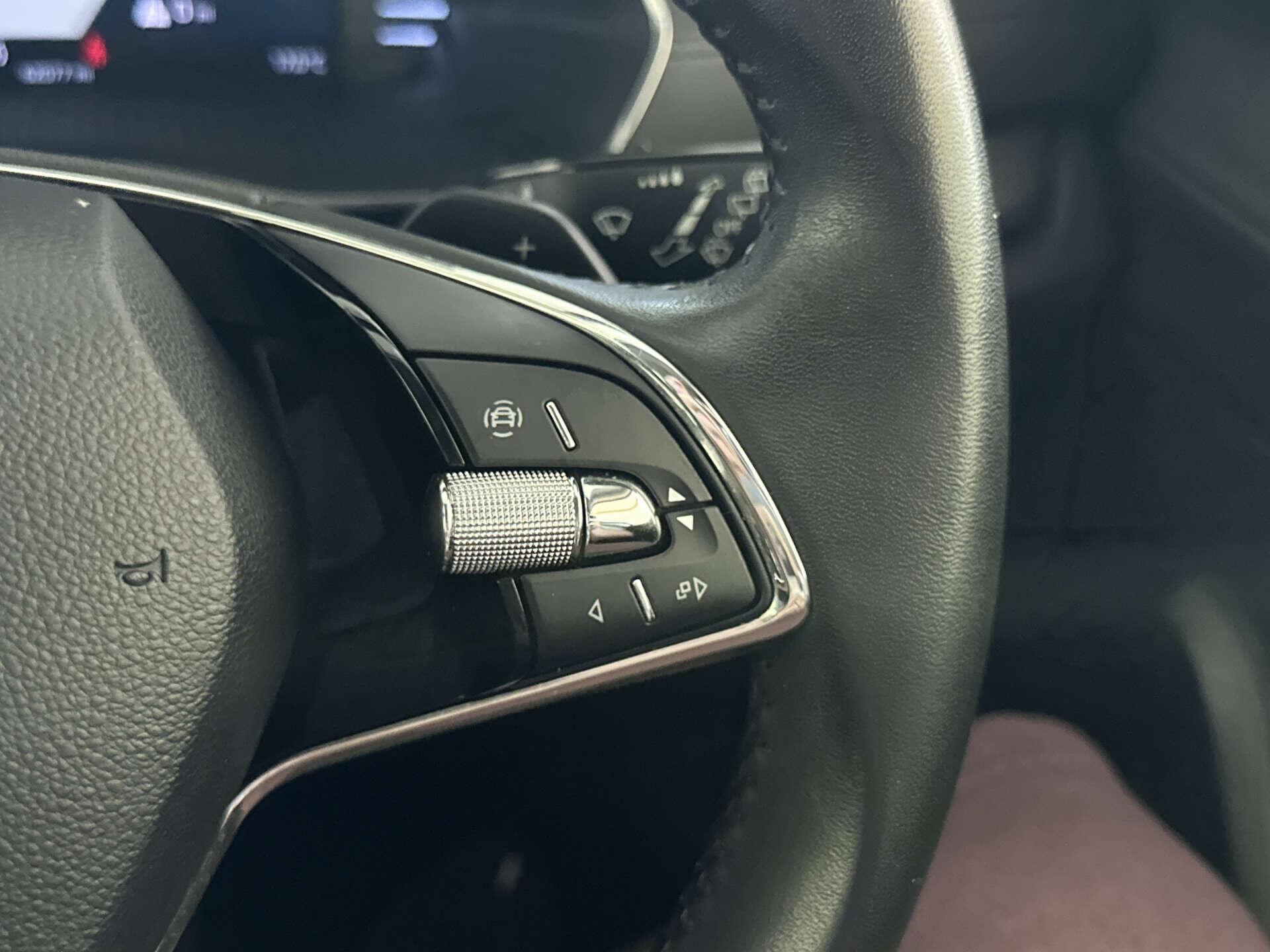 2023 Skoda Octavia thumbnail 21