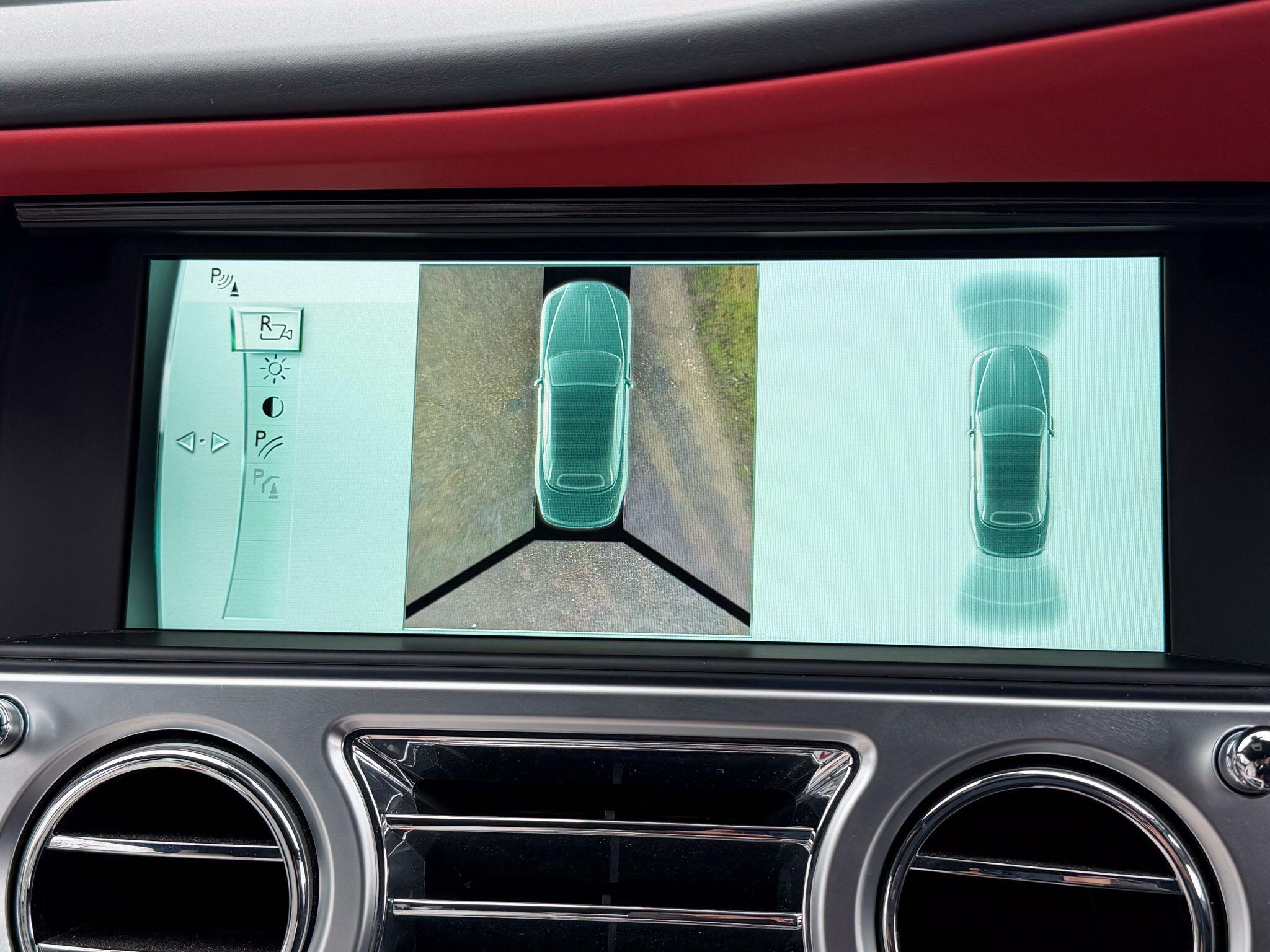 Rolls-Royce Dawn 6.6 V12 Convertible 2dr Petrol Auto Euro 6 (563 bhp) — photo 20