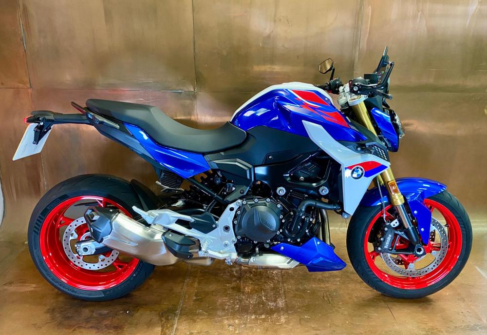 BMW F 900 R Photo at-685e53027330437cb9bac82f18e93a79.jpg
