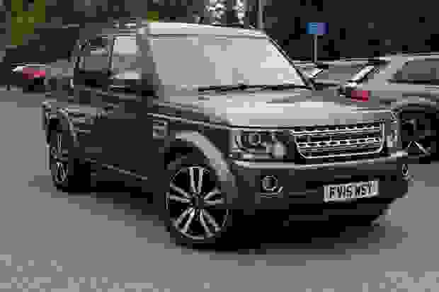 Used 2015 Land Rover Discovery 3.0 SD V6 HSE Luxury Auto 4WD Euro 5 (s/s) 5dr Corris grey at Duckworth Motor Group