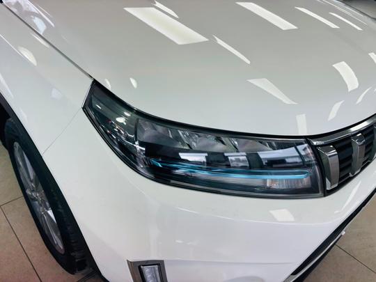 Suzuki Vitara Photo at-6887a386429a4ba0a476937173f34c54.jpg